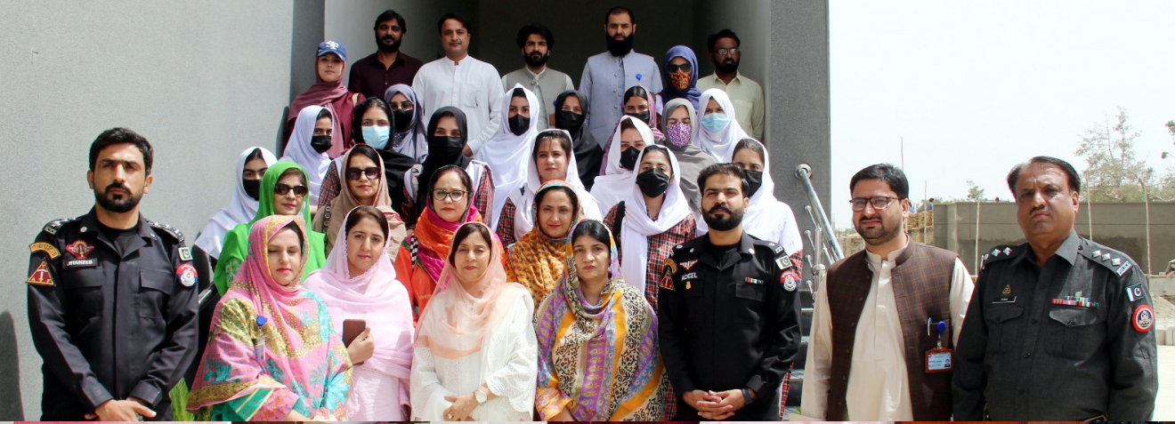 A delegation comprising Faculty, students and management led by Prof. Dr. Rubina Mushtaq, Vice Chancellor SBKWU has paid a visit to Quetta Safe City Project Center on 23/6/2025. upon arrival the delegation welcomed by Mr. Adeel Akbar- PSP Chief Operation Officer - QSCP After a brief presentation the delegation visited the different parts of the project. At the end, A shield was present to the Vice Chancellor by the COO.