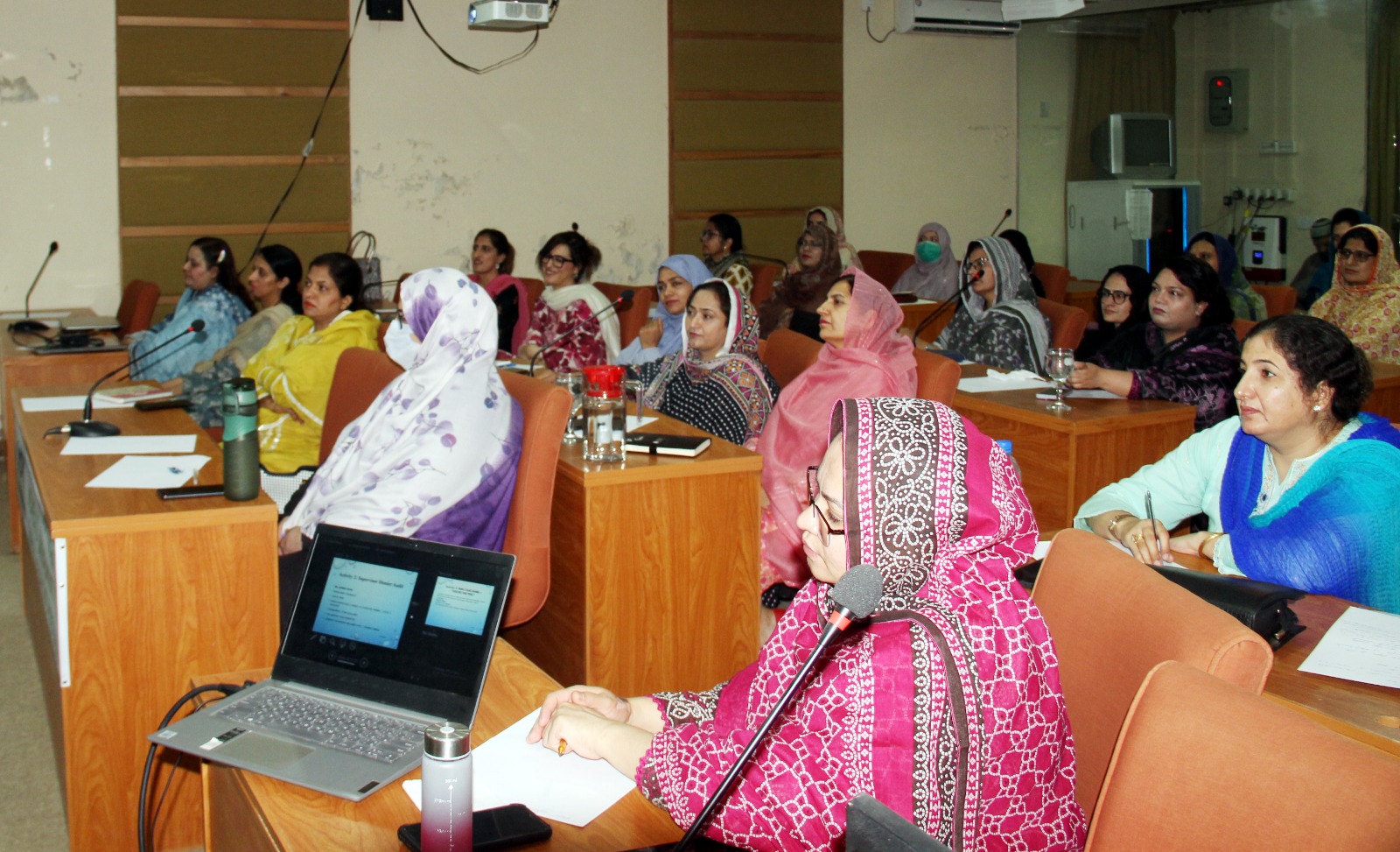 6e41cbe9-b1df-459a-8809-d9da9d4ea7eb